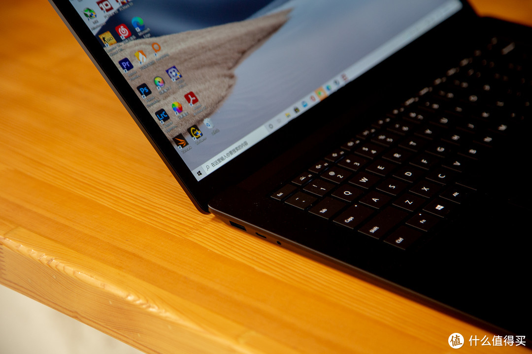 Surface2 和 Pro：轻巧便携与性能强劲的平板电脑对比