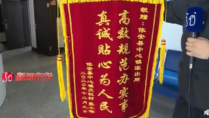 英语身份证明书怎么写_身份证查英语四级_英语身份